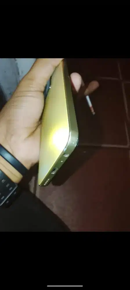 DIJUAL HP VIVO Y35 BEKAS