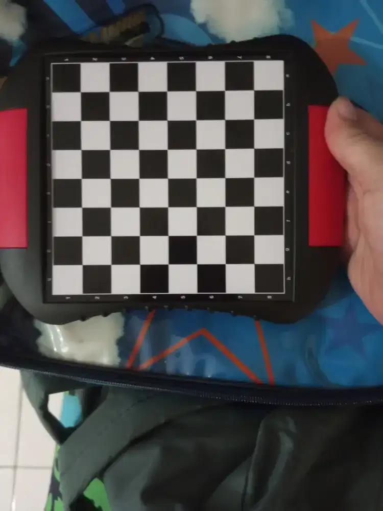 Catur layak pakai minus putih 1 hitam 1