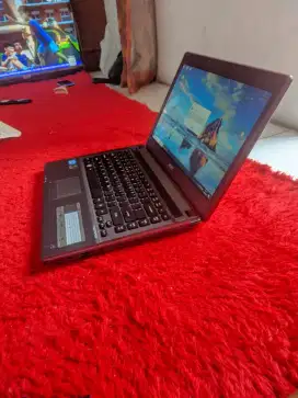 Laptop Acer 4755 i5 2.4ghz 4cpu ram 8 SSD 256 HDD 500gb double vga