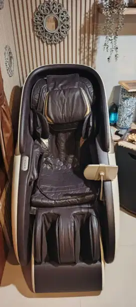 KURSI PIJAT ITSU NEO SENSASI 4D