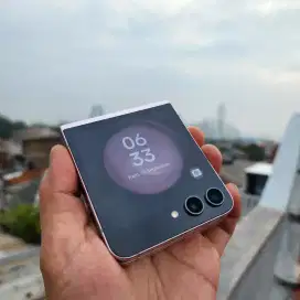 SAMSUNG GALAXY Z FLIP 5 SEIN 5G 8/512 MINUS TOMPEL FUNGSI 100% NORMAL
