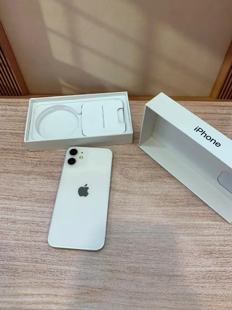 Apple iPhone 12 Mini 128GB White Ex iBox BH 95% Lengkap