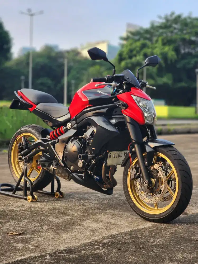 Kawasaki 650 ER6/ER6N Merah