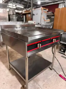 Griddle stove komersial