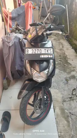 Di jual Honda beat karbu tahun 2011