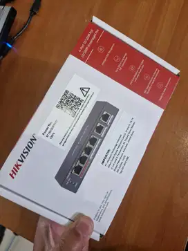 SWITCH POE 4 PORT HIKVISION
