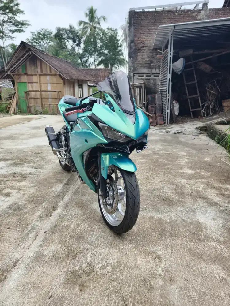 YAMAHA R25 TAHUN 2014