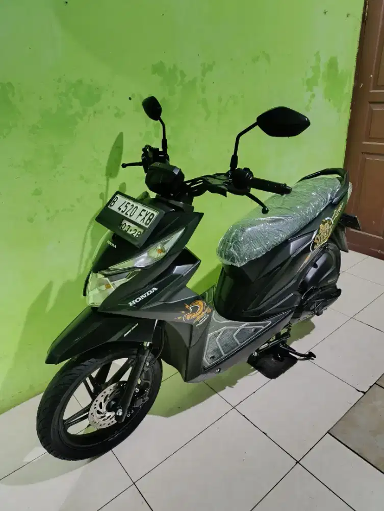 Bissmillah dijual motor Honda beat street 2019 istimewa