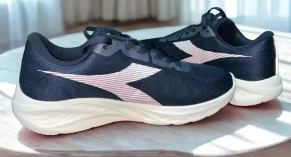 Sepatu Running Wanita Diadora