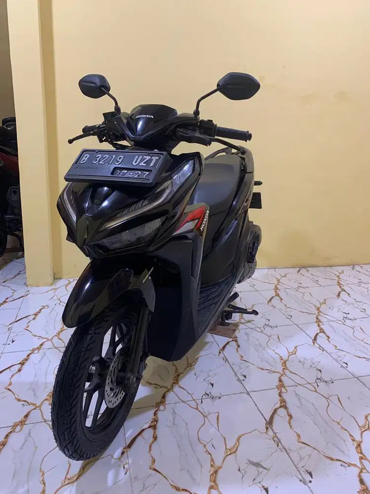 VARIO 125 CBS ( DP. 500.000 )