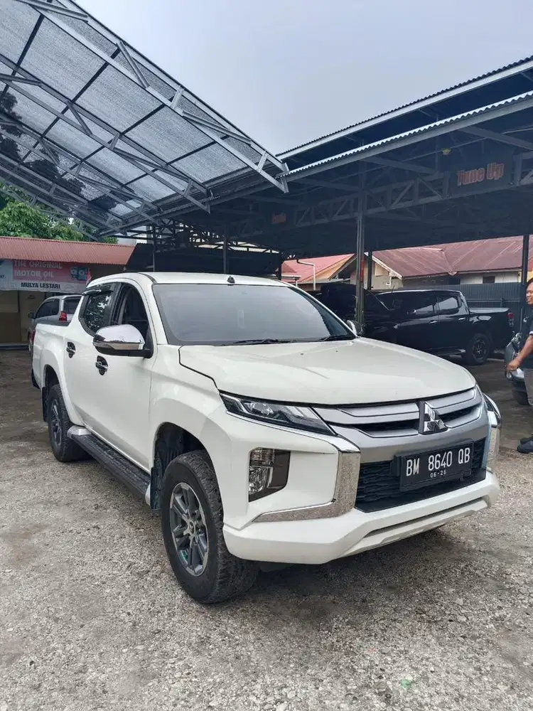 MITSUBISHI TRITON 2.4L DC EXCEED (4x4) M/T