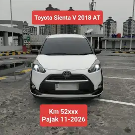 Toyota Sienta V 2018 AT