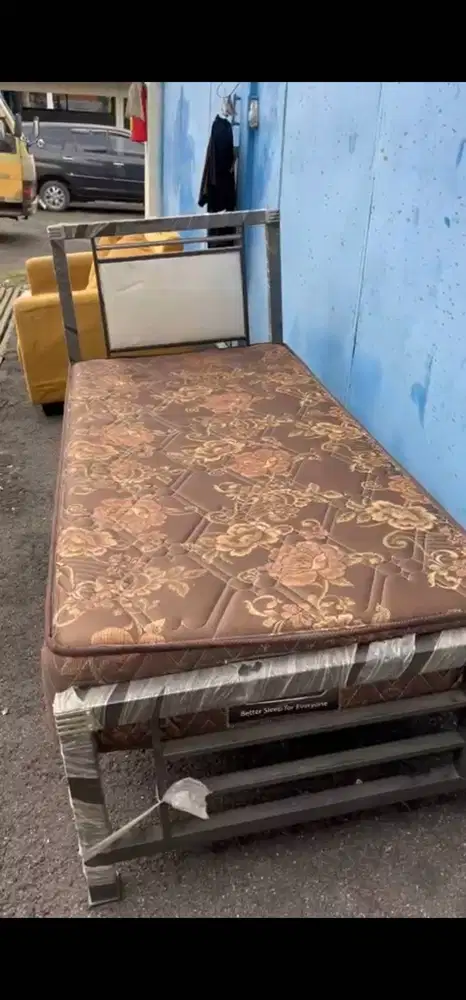 Set kasur dan ranjang 120x200