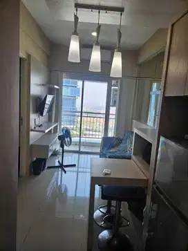 Apartemen Tanglin 2BR Bagus Furnished View Pool