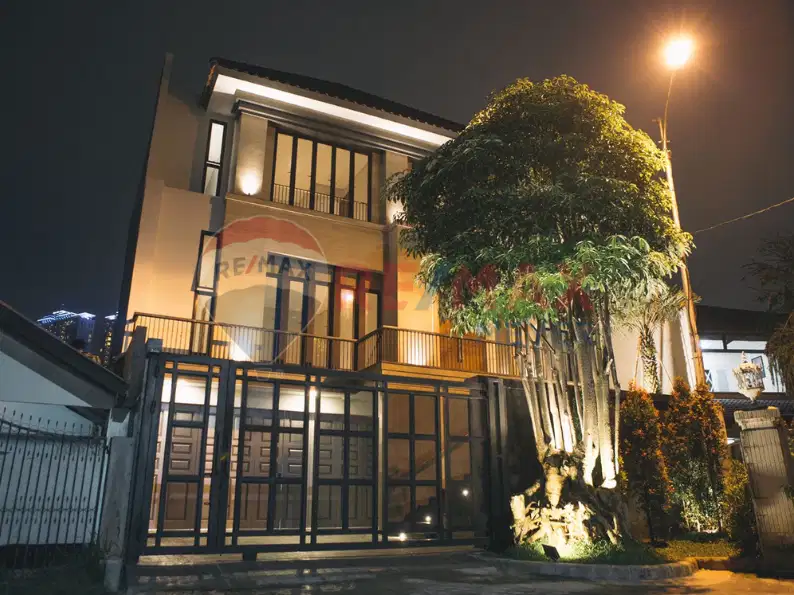Dijual Rumah Mewah Dan Lingkungan Asri SHM