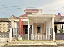 Rumah 2 Lantai di Bukit Dago Siap Huni