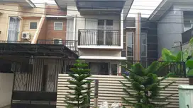 Dijual Rumah 2 Lantai Bagus di Metland Menteng Cakung,Jakarta Timur