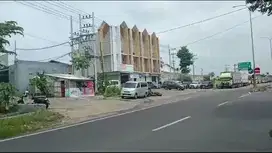 Tanah Usaha Poros Jalan Exit Tol Pakis Malang