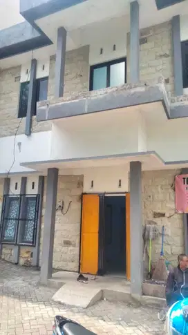 Rumah Kos Tlogomas Malang Full Penghuni
