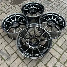 Velg R18 Innova Reborn Innova Zenix Wedssport Tc105x Black Chrome R18