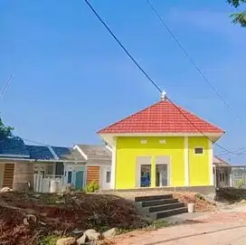 Rumah subsidi berfasilitas kolam renang di batang