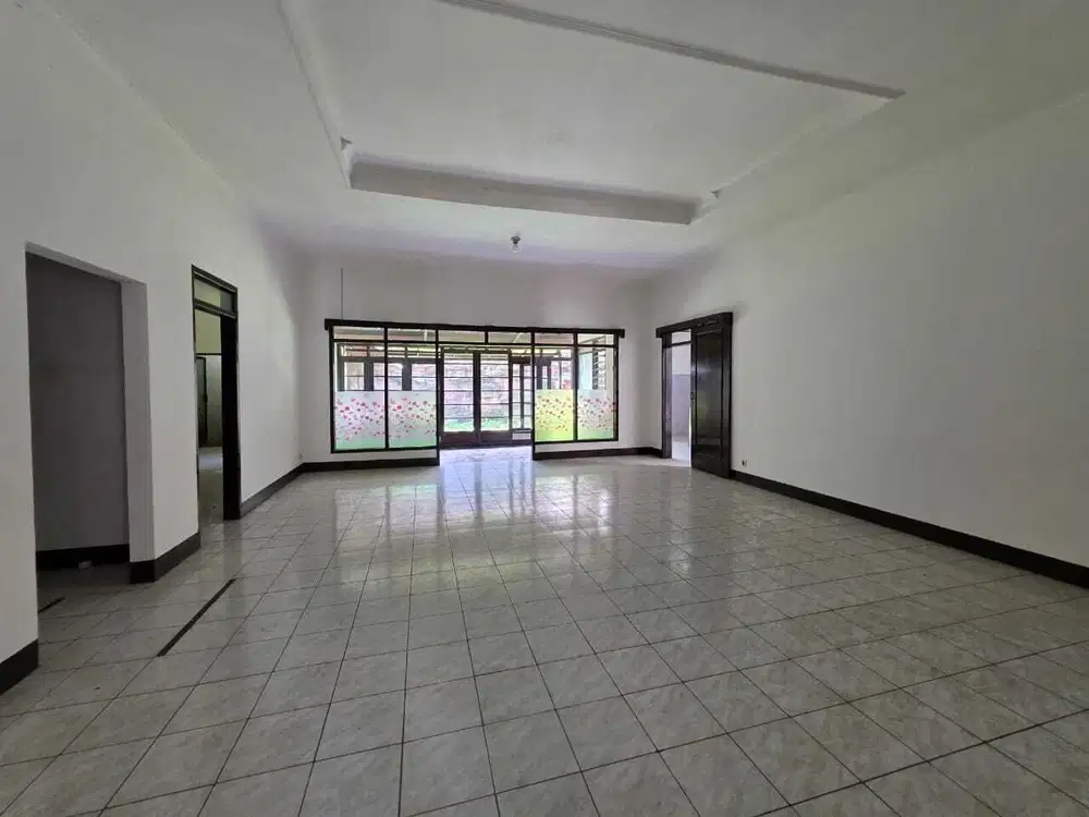 DISEWAKAN RUMAH  LUAS TURANGGA