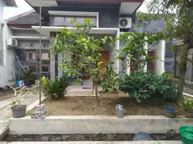 Rumah dengan Tanah Luas 199 meter dlm Perumahan dkt UTY dan UGM