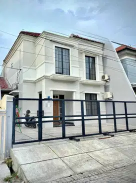 Rumah KOS Aktif 2 lantai Full Terisi di Dharmahusada Dekat Kampus Mura