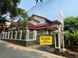 Rumah Asri Halaman Luas Jati Cempaka Jatiwaringin Pondok Gede Bekasi