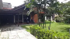 JUAL Rumah strategis pusat kota SHM di Jl. Srimahi, Bandung