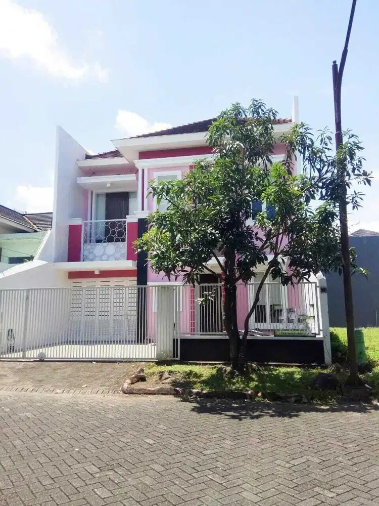 Rumah Mewah Araya Blimbing Arjosari Malang