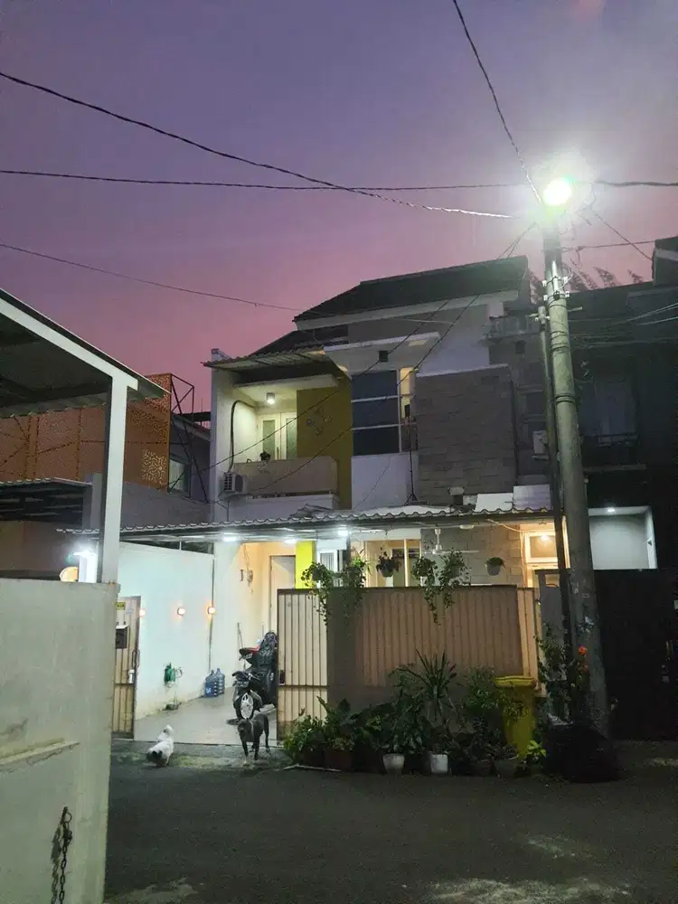 Rumah second siap huni di Ciganjur Jakarta Selatan