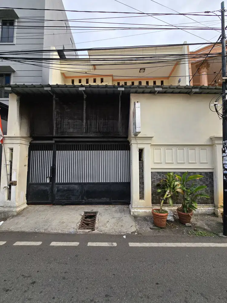 TURUN HARGA Rumah Strategis Cocok Untuk Hunian Atau Tempat Usaha Di Ke