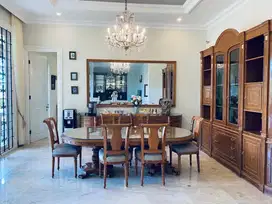 Rumah Hook Dengan Kolam Renang View Gunung Di Bunga Raya Rancamaya