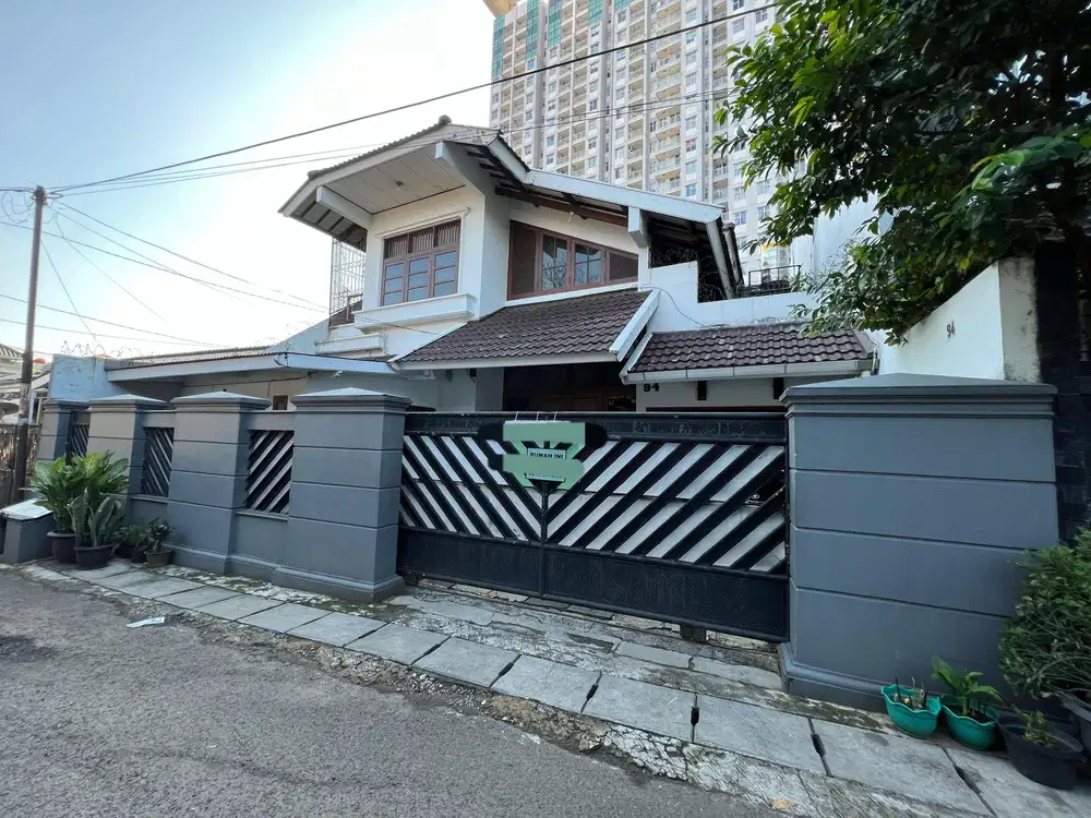 Rumah Lingkungan Elite Belakang Bidakara Jaksel