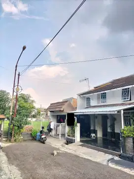 Rumah Gaya Vintage di Cimindi Jarang Ada, Lokasi Strategis, Siap Huni