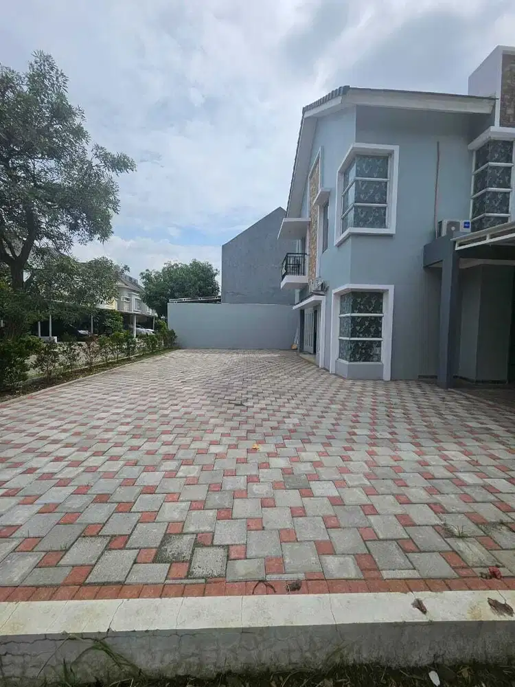 Di Sewakan Rumah 2 LT di Cluster TERESTA METLAND MENTENG Jakarta Timur