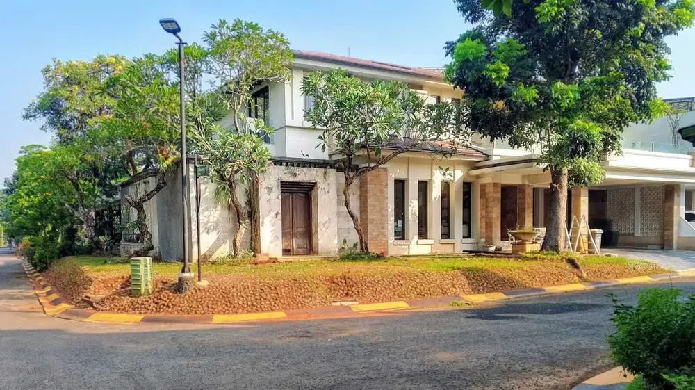 Jual rumah mewah 500 meter ke toll pondok Aren di Menteng bintaro