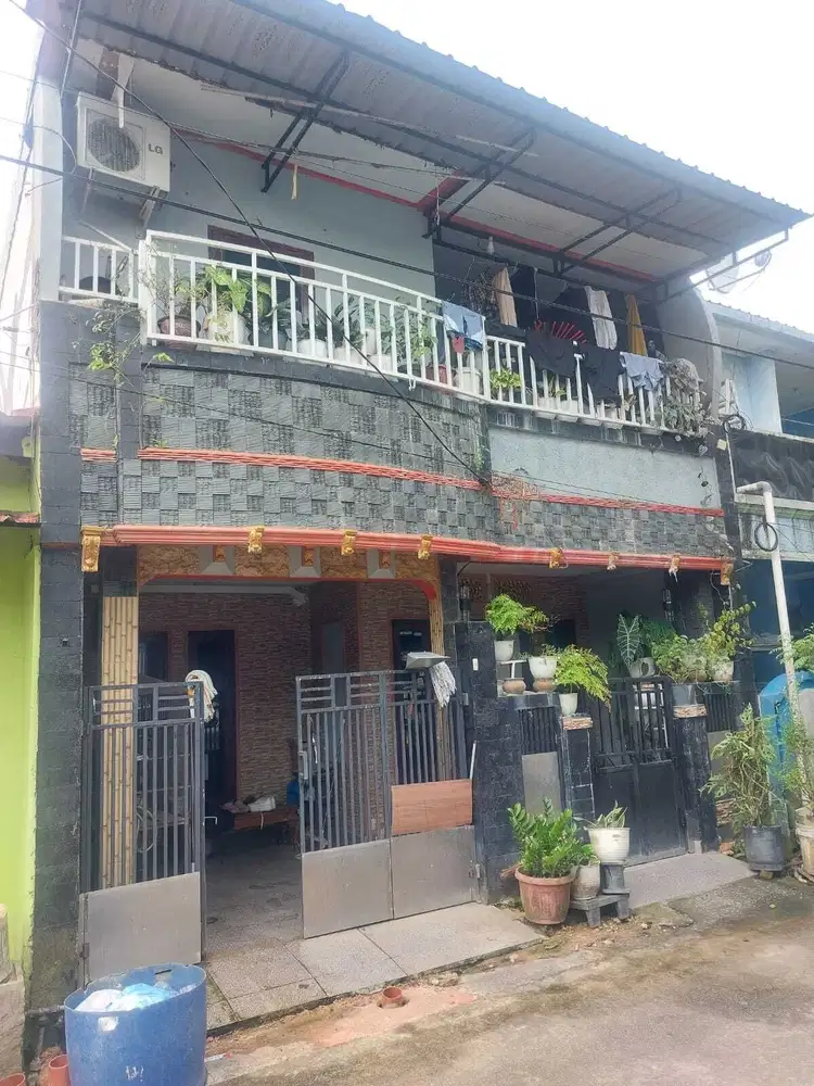 Rumah Dijual Murah 2 Lantai Legenda Malaka Dekat Pasar Mega Legenda