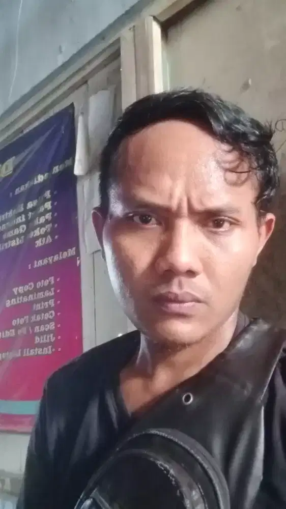 Butuh kerjaan apa aja yg penting halal