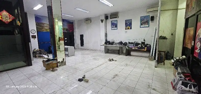 DISewa lt.1 Ruko gandeng  Kyai Caringin Raya Cideng