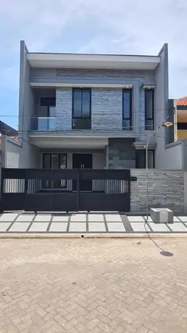 RUMAH BARU MULYOSARI DKAT SUTOREJO, BABATAN PANTAI, PAKUWON CITY