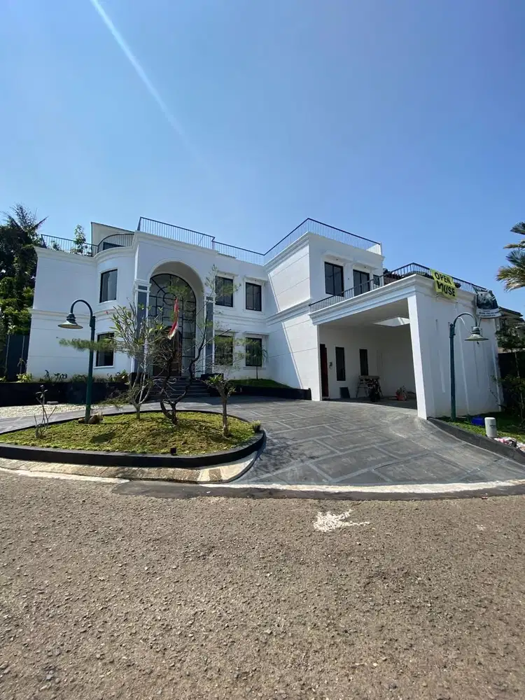 Dijual rumah mewah lokasi disentul city