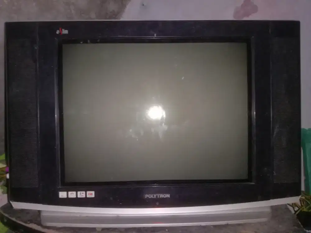 Tv 21in Polytron Slim+Remot