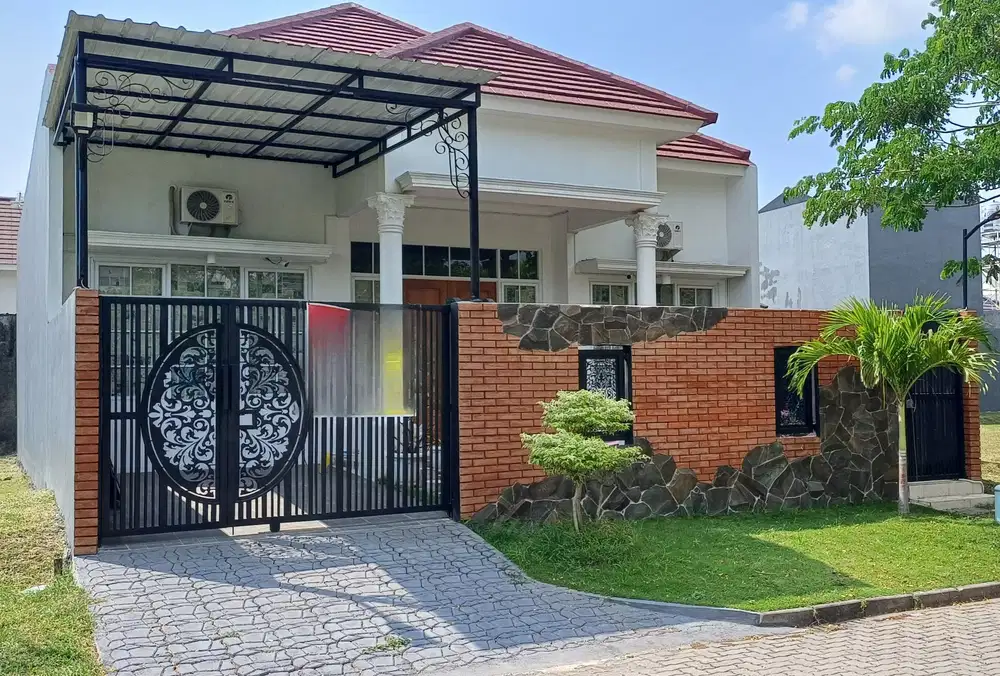 BANTING HARGA Rumah di Boulevard Graha Padma Dkt Sekolah Karang Turi