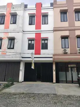 Dijual cepat ruko 3 lantai harga miring