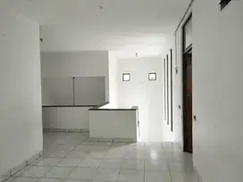 Lokasi strategis .Rumah dijual di Taman Semanan Indah