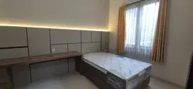For Rent, Rumah Dengan Luas Tanah Besar Di Kota Baru Parahyangan, Bdg