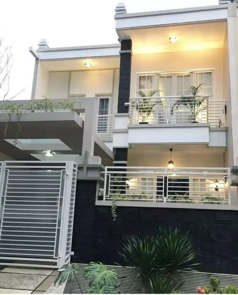 Rumah Lux di Pondok Kelapa Jakarta Timur
