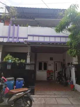 Rumah dua lantai beserta isi di perumahan duta harapan bekasi kota